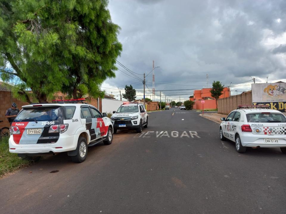 Foto 4 de 6 — Prefeitura e Polícia Militar realizam fiscalização em ferros velhos de Araraquara